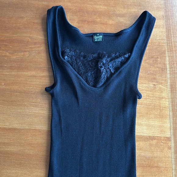 EUC OSCALITO black ribbed tank with lace insert at chest size 5 (brand sizing)L - Picture 2 of 8